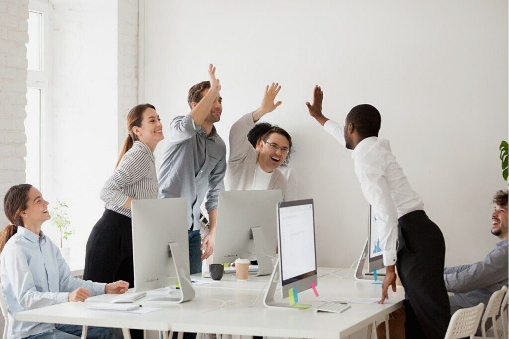 team, meeting, business-5614132.jpg